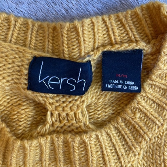 Gold! Gold Sweater - Picture 3 of 5